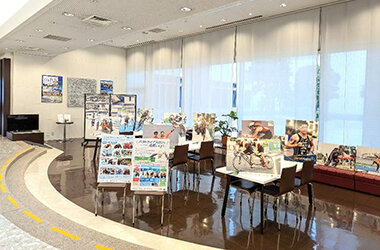 「2026 World Triathlon Para Cup Chiba」開催記念展示11月8日（日）まで、館内にて大会の魅力を発信